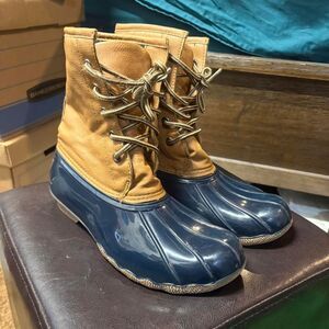 Women's Tan and Navy LL Bean Style Waterproof Boots Blue Suede Shoes Size 8